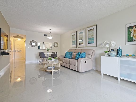 4th image of 1100 Colony Point Cir APT 419