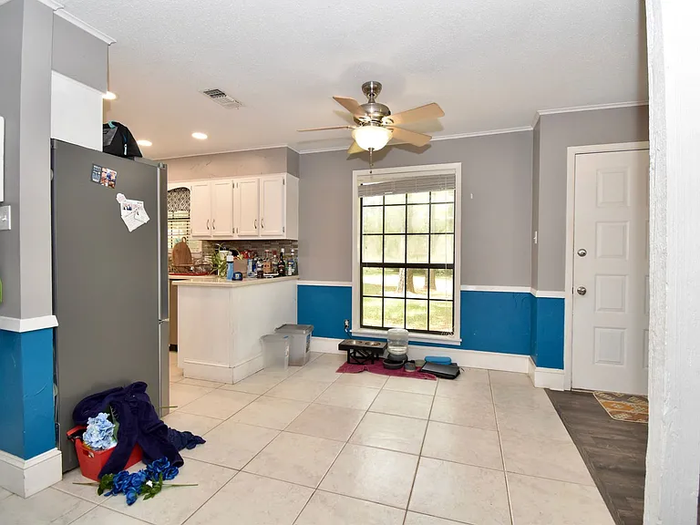 3507 Evelyn Cir — Photo 7