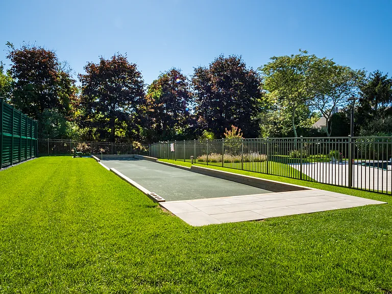 Hubbard Ln — Photo 13