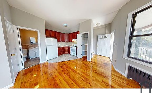 3rd image of 15 Orinoco Pl Floor 2