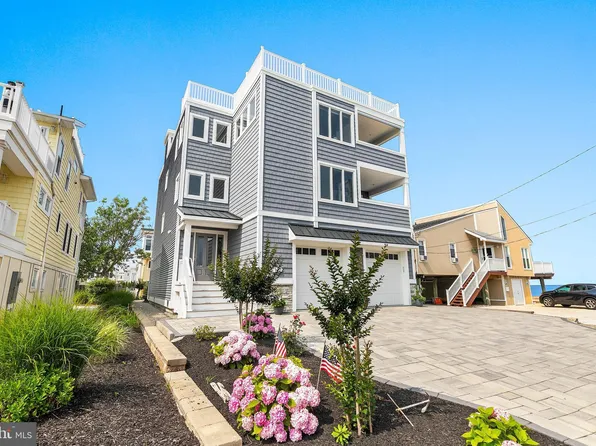 112 W 17th St, Brant Beach, NJ 08008