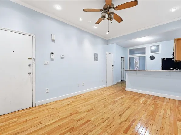 155a Sherman Avenue image 5 of 21