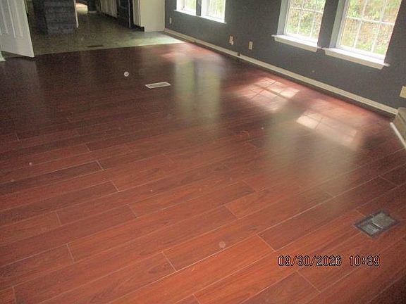 4th image of 1948 River Bend Cir