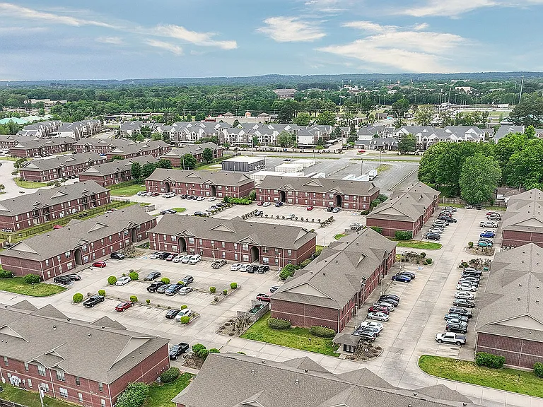 University Park Apartments — Photo 20