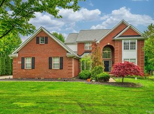 9005 Lantree Dr, Howell, MI 48855