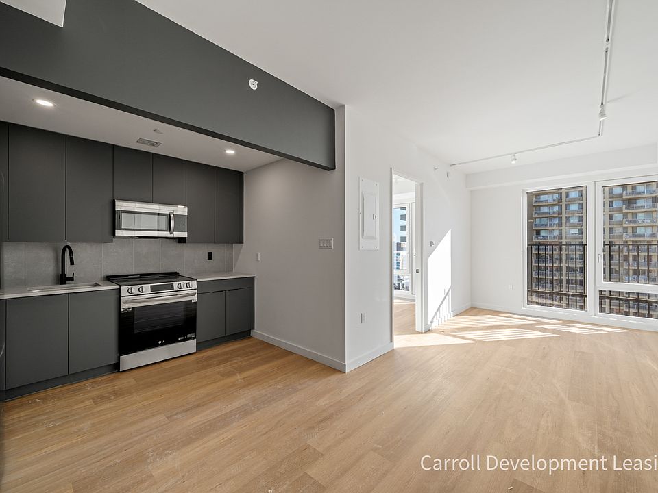 1st image of 931 Carroll St #1521