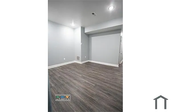 Building Photo - 2100 N Smallwood St