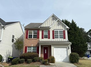 9433 Lakeview Rd, Union City, GA