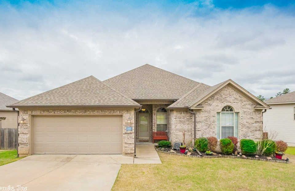 1st image of 5805 Heritage Heights Dr