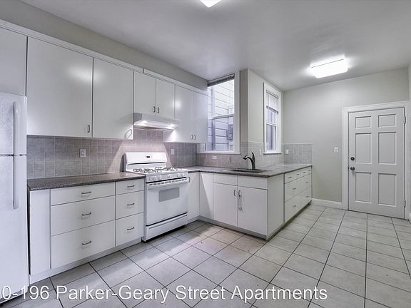 5th image of 190 Parker Ave #190