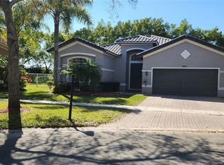 19100 Seneca Ave, Weston, FL 33332