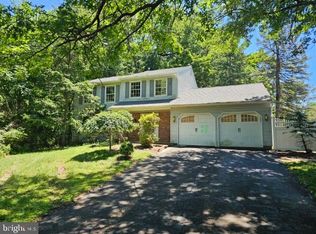 1229 Woodbrook Ln, Warminster, PA 18974