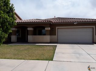 1699 Whitney Way, El Centro, CA 92243