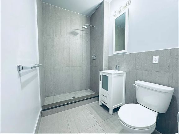 5th image of 1190 Bedford Ave APT 3B