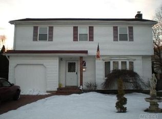 138 S Centre Ave, Rockville Centre, NY 11570