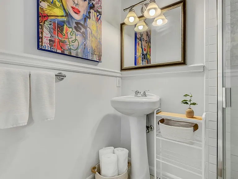 6 Nidzyn Ave — Photo 14