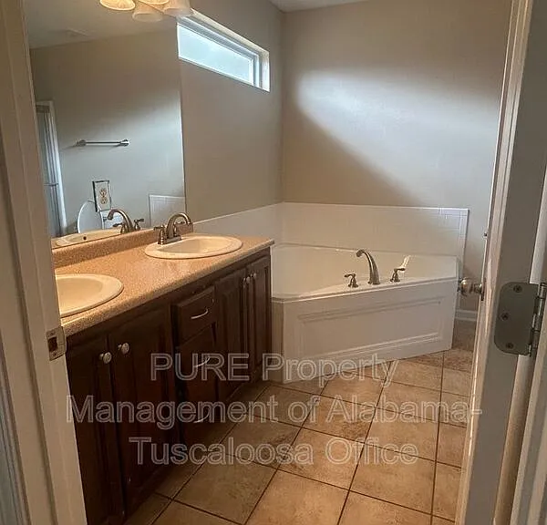 201 Wexford Way — Photo 12