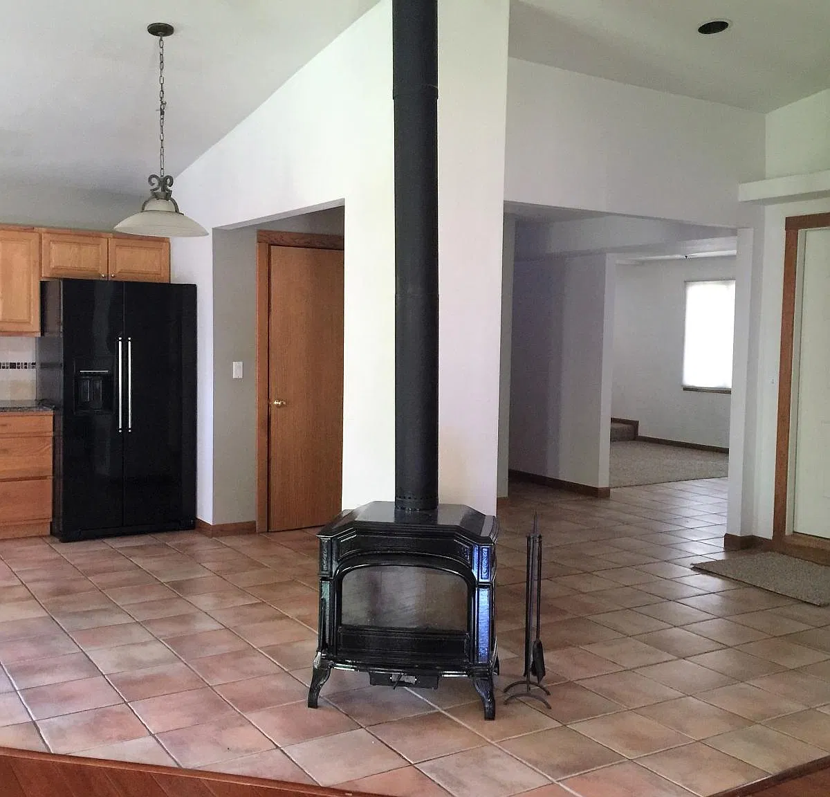 3 bed, 1710 sqft, $3,100 — Photo 4