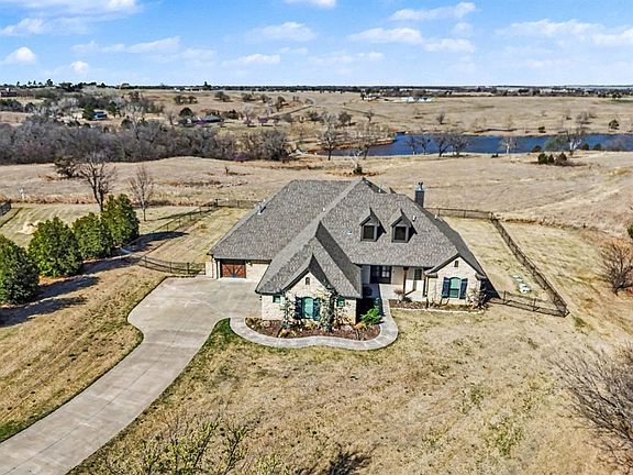 3rd image of 3687 River Cliff Rd