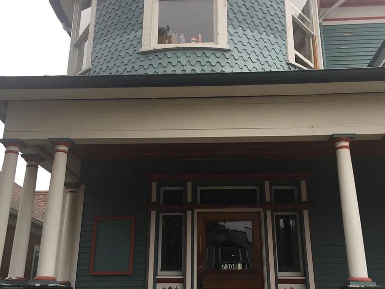 730 N Weber St — Photo 3