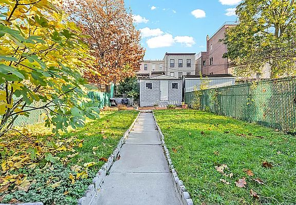 3rd image of 20-13 41st St