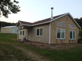 11085 E Piroke Rd, Stockton, IL 61085