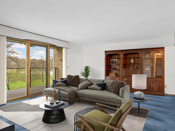 4370 Brookside Ct APT 203, Edina, MN 55436