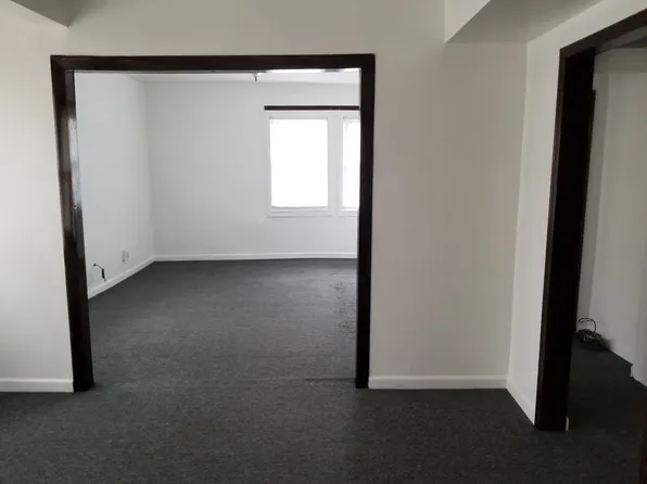 5519 W Chicago Ave, Chicago, IL 60651