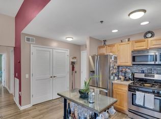 19 Market St APT 401, Paterson, NJ 07501