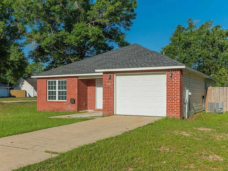 4660 Dove Way — Photo 3