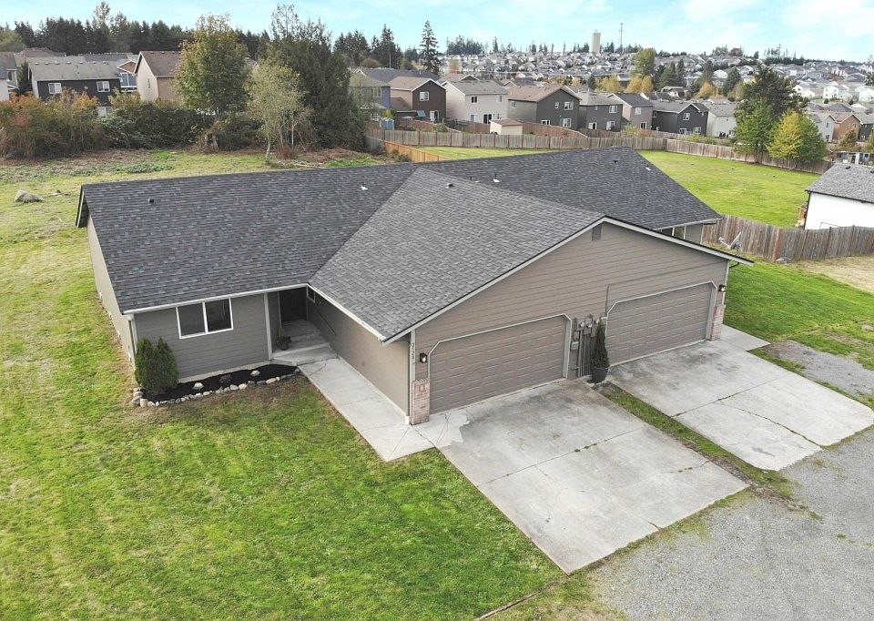 1st image of 2526 2528 192nd St E