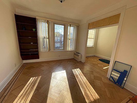 3rd image of 23-72 Crescent St #2