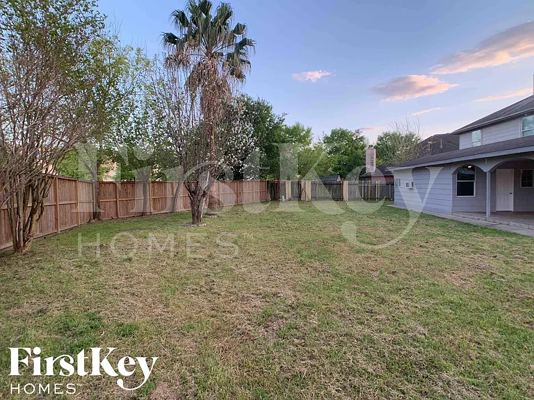 9342 Bowmore Ct — Photo 38