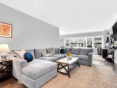 360 E 72nd St APT A806, Manhattan, NY, 10021