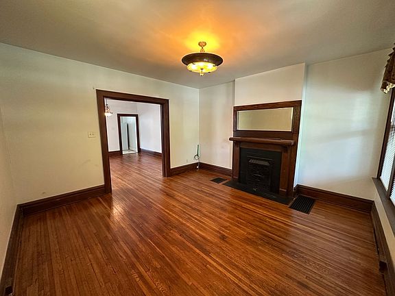4th image of 273 Thurman Ave #275