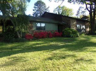 1303 Marina Rd, Russellville, AR 72802