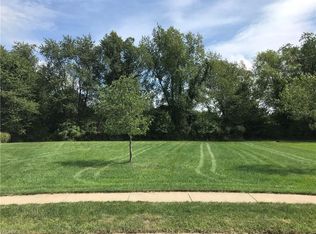 977 Bruce Dr, Kent, OH 44240