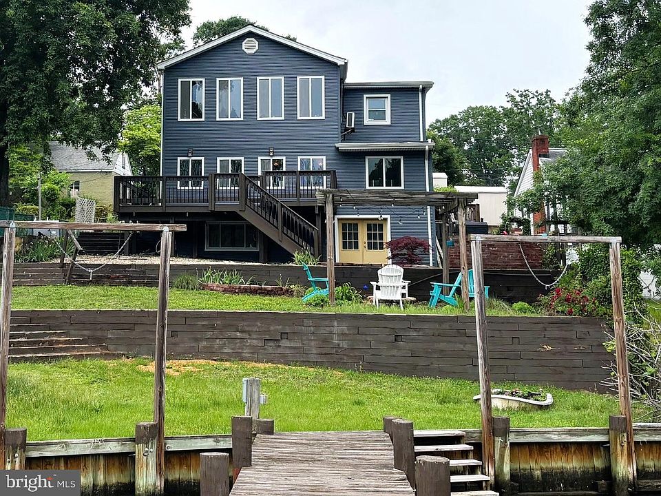 1st image of 601 Riverside Dr
