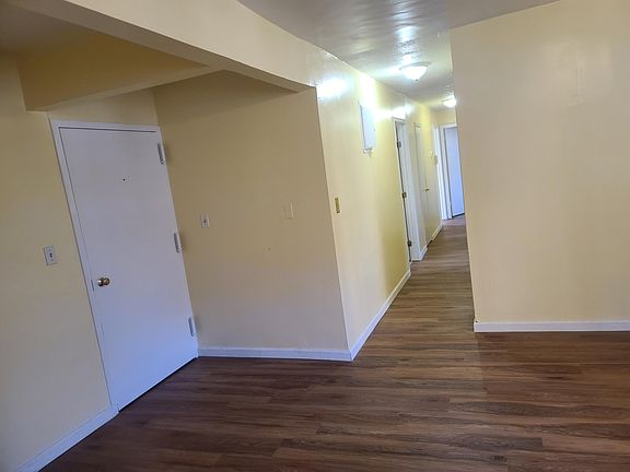 3rd image of 3368 Holland Ave Floor 2