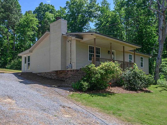 3rd image of 695 Moss Rock Cir