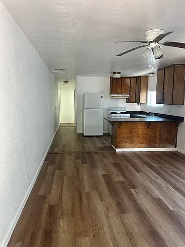 918 Ivy St Photo 1