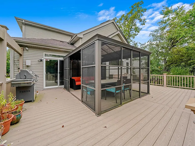 5670 Brentwood Dr — Photo 50