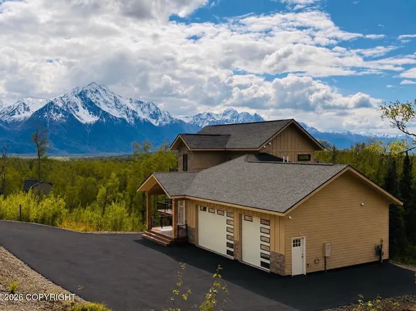 900 N Yeti St, Palmer, AK 99645