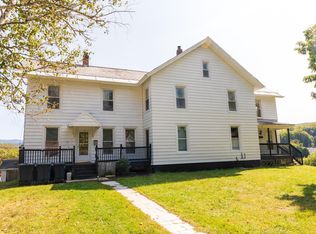 5052 Gorham Bridge Rd, Proctor, VT 05765