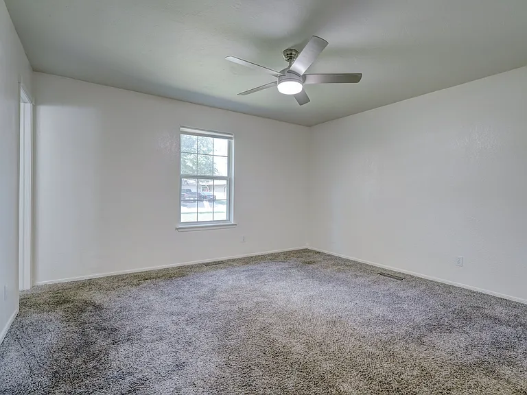 8916 Kenny Cir — Photo 10
