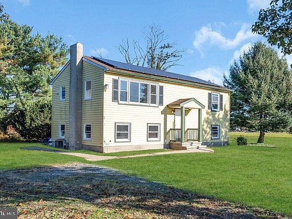 5th image of 76 Rockville Rd