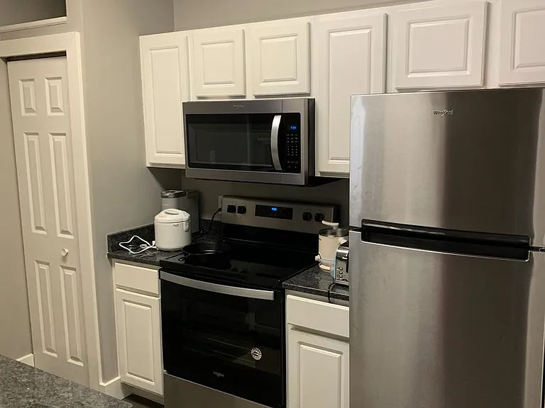 125 N Washington St — Photo 103