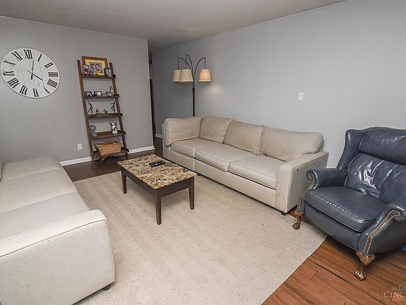 3rd image of 4835 Dearborne Ct
