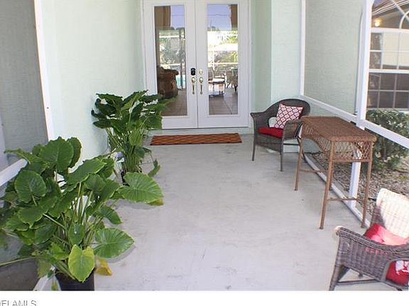 3rd image of 936 SE 23rd Pl