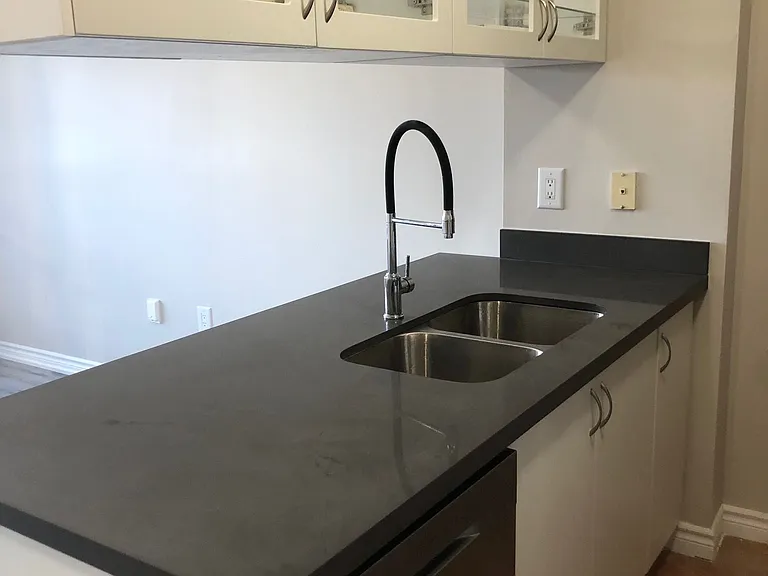 889 Bay St #801 — Photo 4